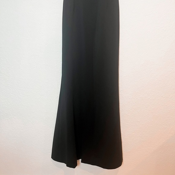 Aidan Mattox Crepe Halter Gown Plunging Illusion V-Neckline Dress - Picture 7 of 11